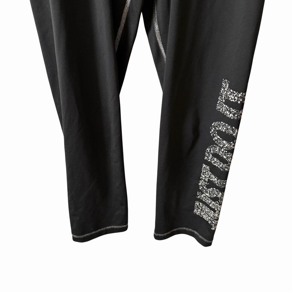 Nike Pro Womens Medium Swoosh Selfie Capri Tights Black Activewear Cropped Leg - Picture 6 of 9